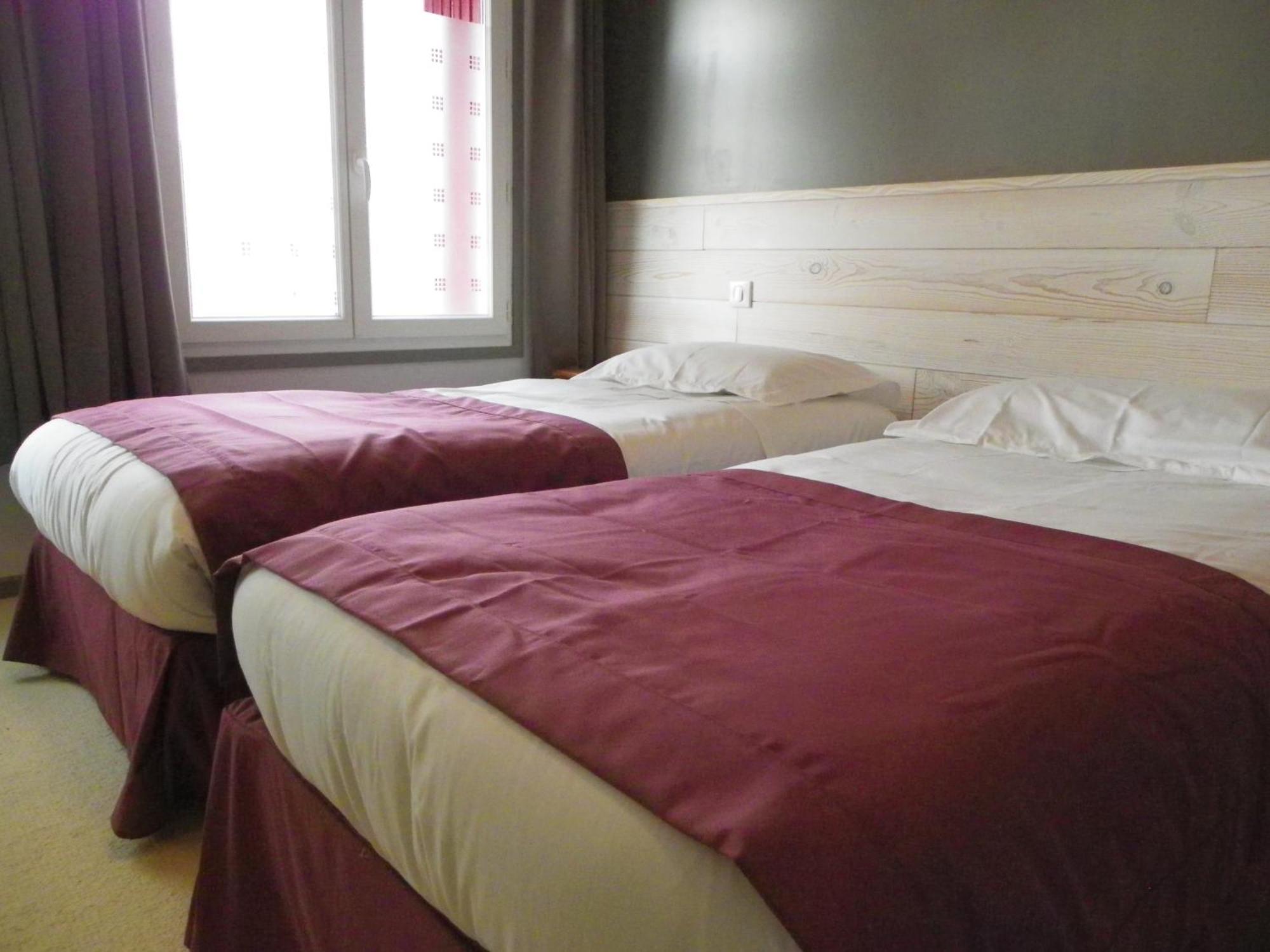 Comptoir Et Dependances Hotel Frontonas Buitenkant foto