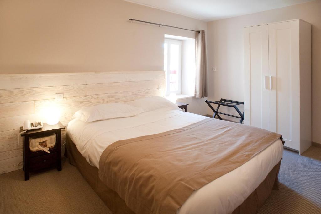 Comptoir Et Dependances Hotel Frontonas Kamer foto